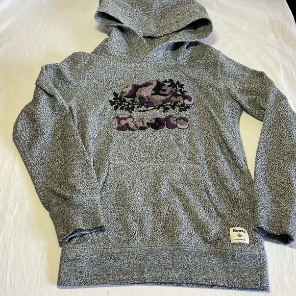 Roots Camo logo hoodie, size medium (7/8) - Picture 1 of 4